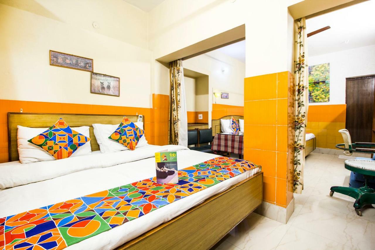 Hotel Ashrey Dehradun Zewnętrze zdjęcie